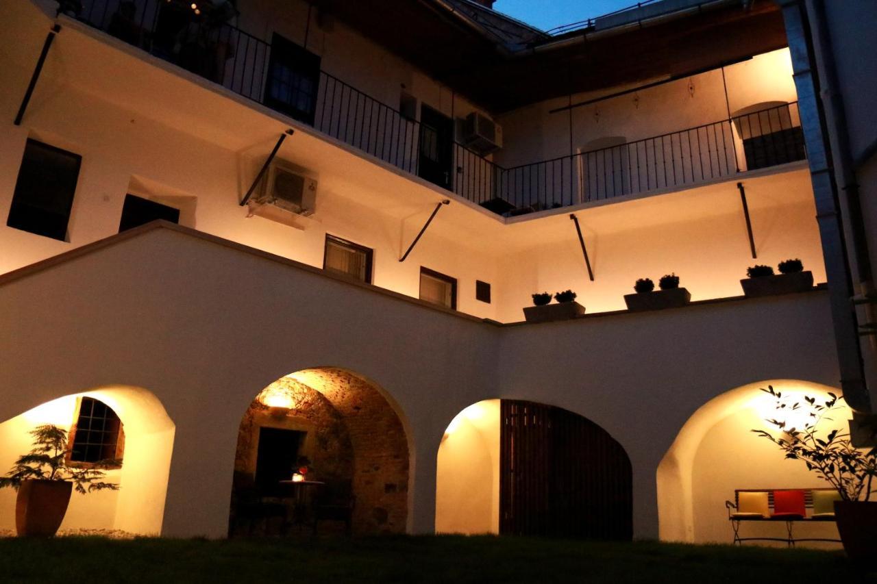 Petkovsek Rooms And Apartments Ljubljana Kültér fotó